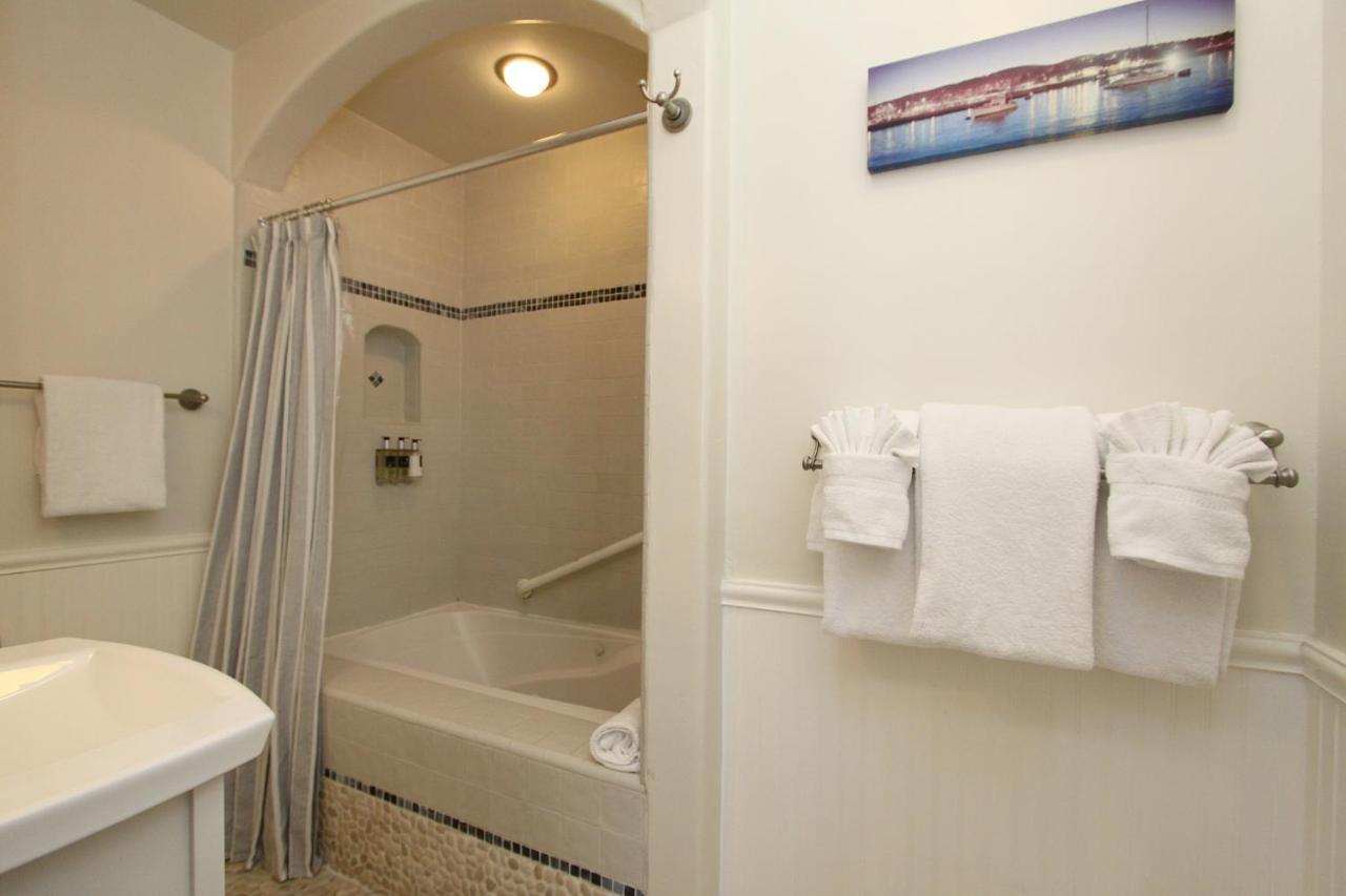 Lamp Lighter Inn And Sunset Suites Carmel-by-the-Sea Exteriör bild